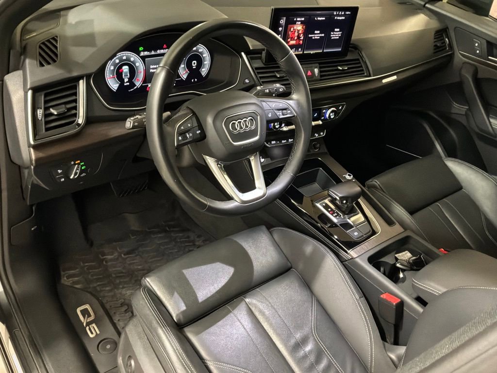 Used 2023 Audi Q5 2.0T Premium Plus w/ Premium Plus Package AWD/4WD image 18