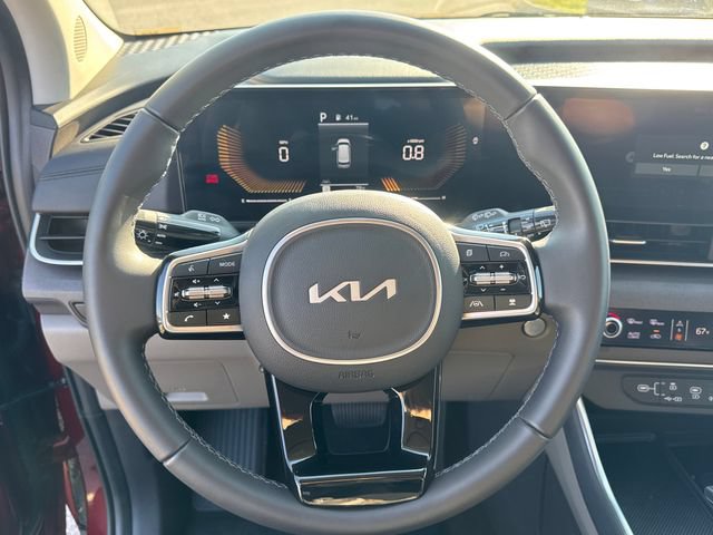 Certified 2026 Kia Carnival EX FWD image 17