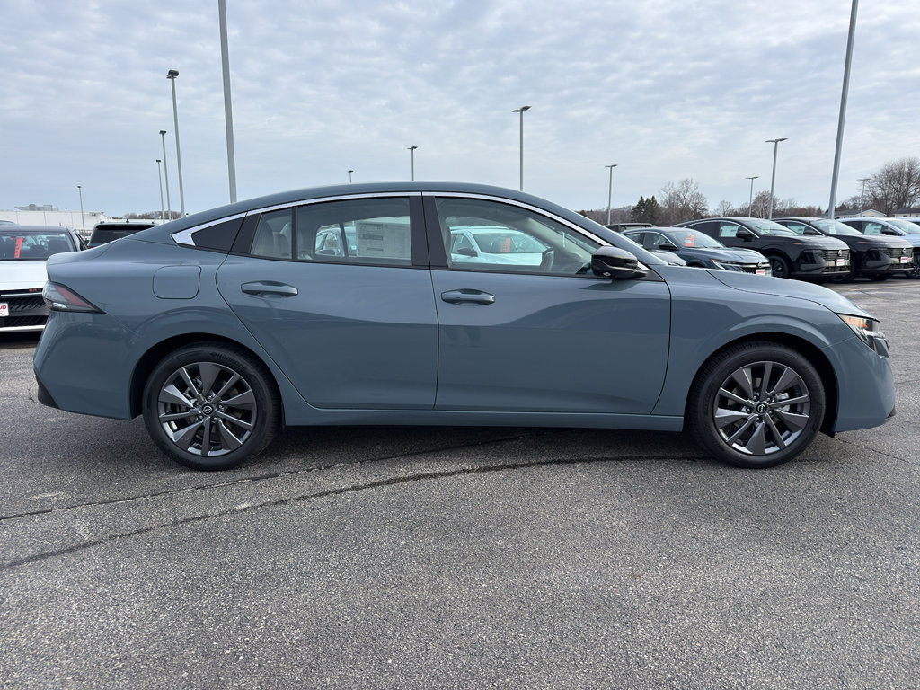 New 2026 Nissan Sentra SL image 4