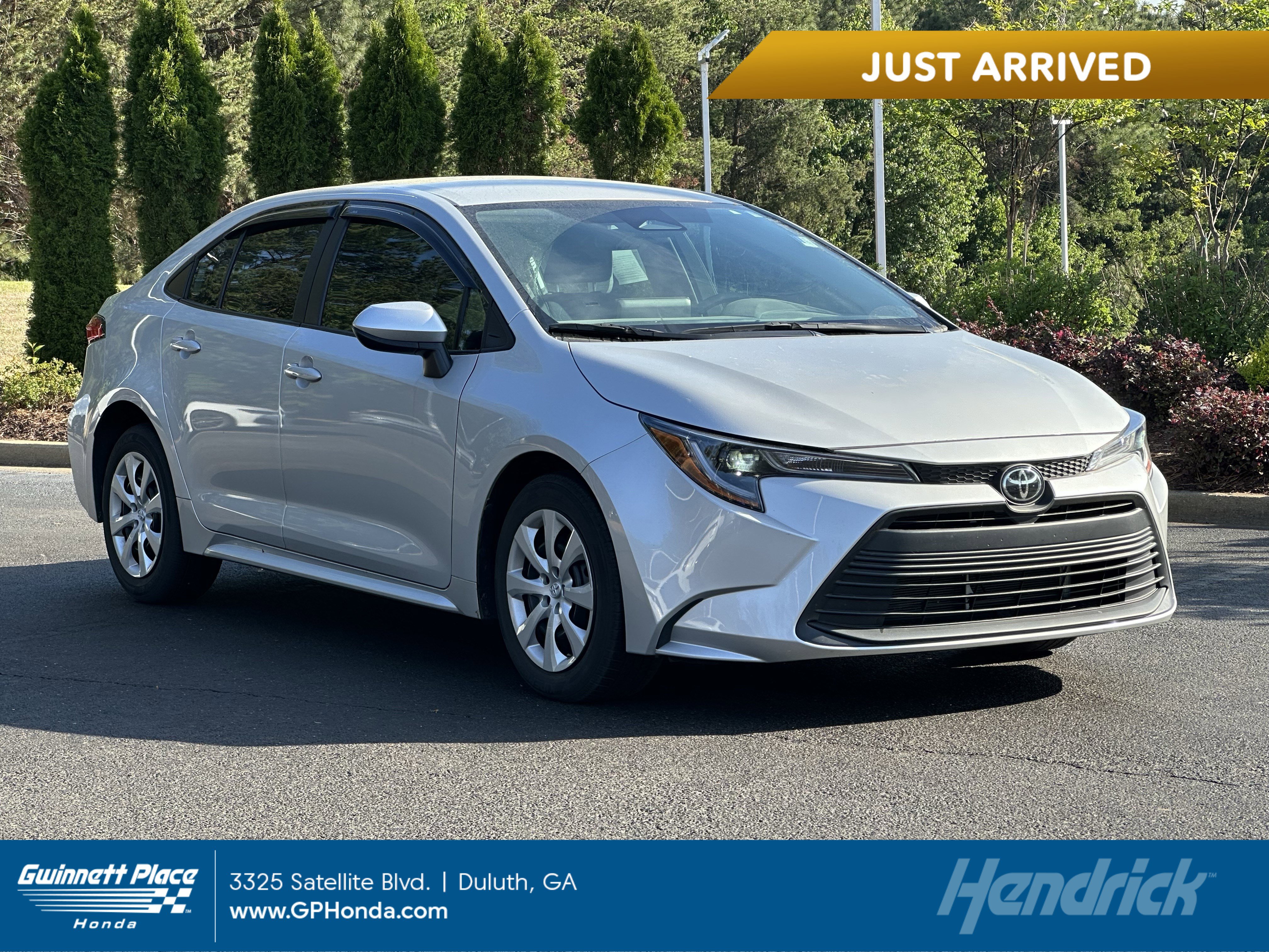 Used 2024 Toyota Corolla LE image 1