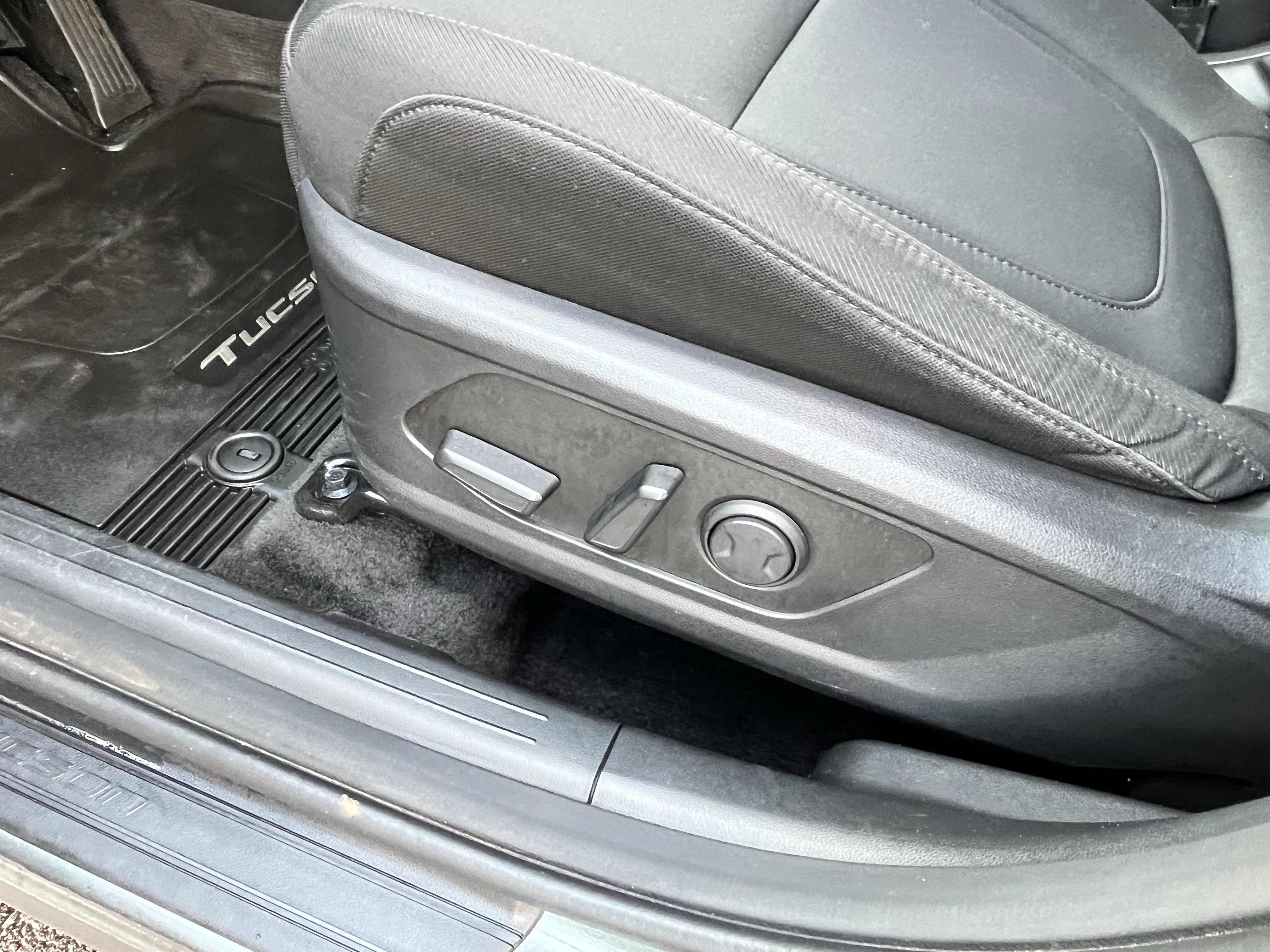 Used 2024 Hyundai Tucson Blue image 15