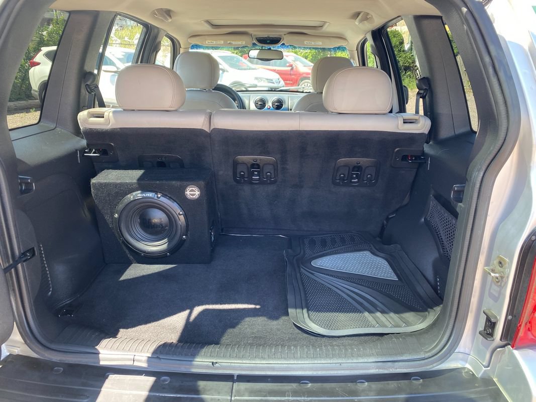 Used 2004 Jeep Liberty Limited w/ Trailer Tow Group AWD/4WD image 11