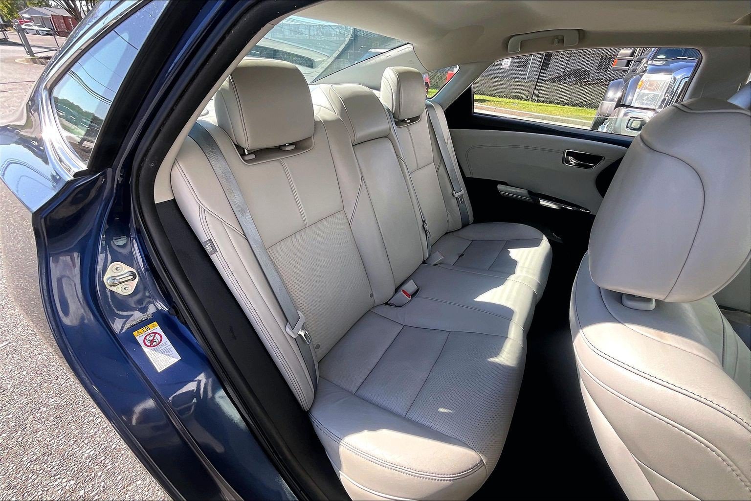 Used 2016 Toyota Avalon Limited FWD image 31