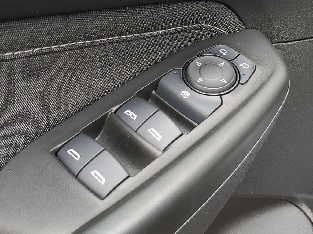 Certified 2022 Chevrolet TrailBlazer ACTIV w/ Technology Package AWD/4WD image 28