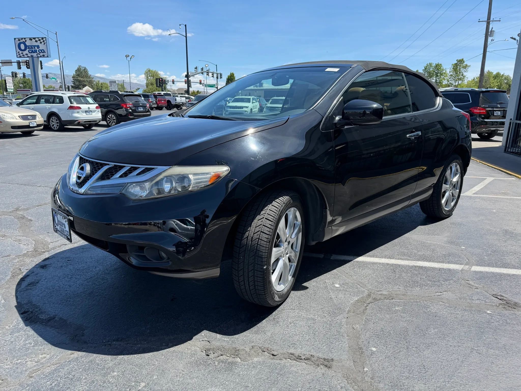 Used 2014 Nissan Murano CrossCabriolet w/ Navigation Package AWD/4WD image 3