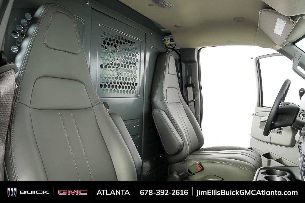 New 2025 GMC Savana 2500 w/ Driver Convenience Package RWD image 16