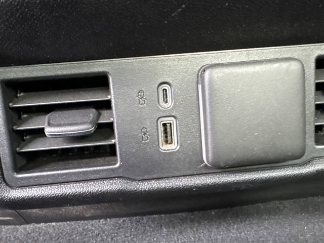 Used 2023 GMC Sierra 1500 Elevation image 18