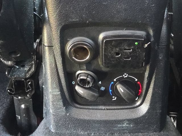 Used 2022 Ford Transit Connect XLT FWD image 18