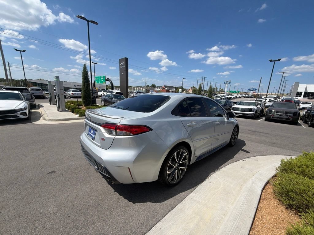 Used 2020 Toyota Corolla SE FWD image 4