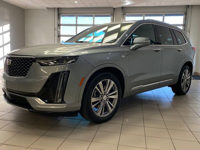 Used 2023 Cadillac XT6 Premium Luxury image 3