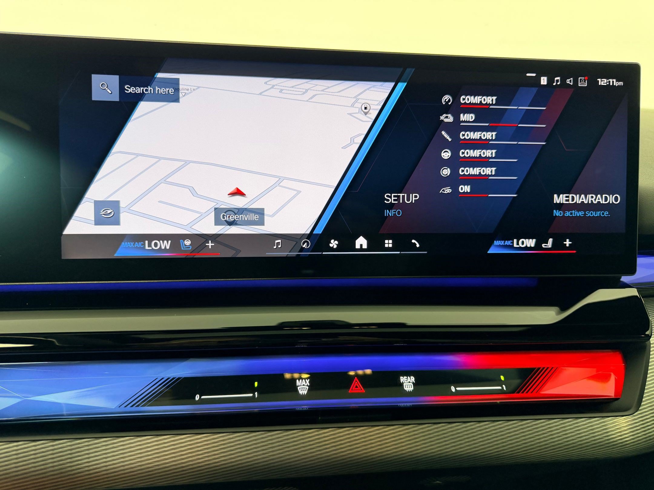 Certified 2026 BMW M5 Touring AWD/4WD image 17