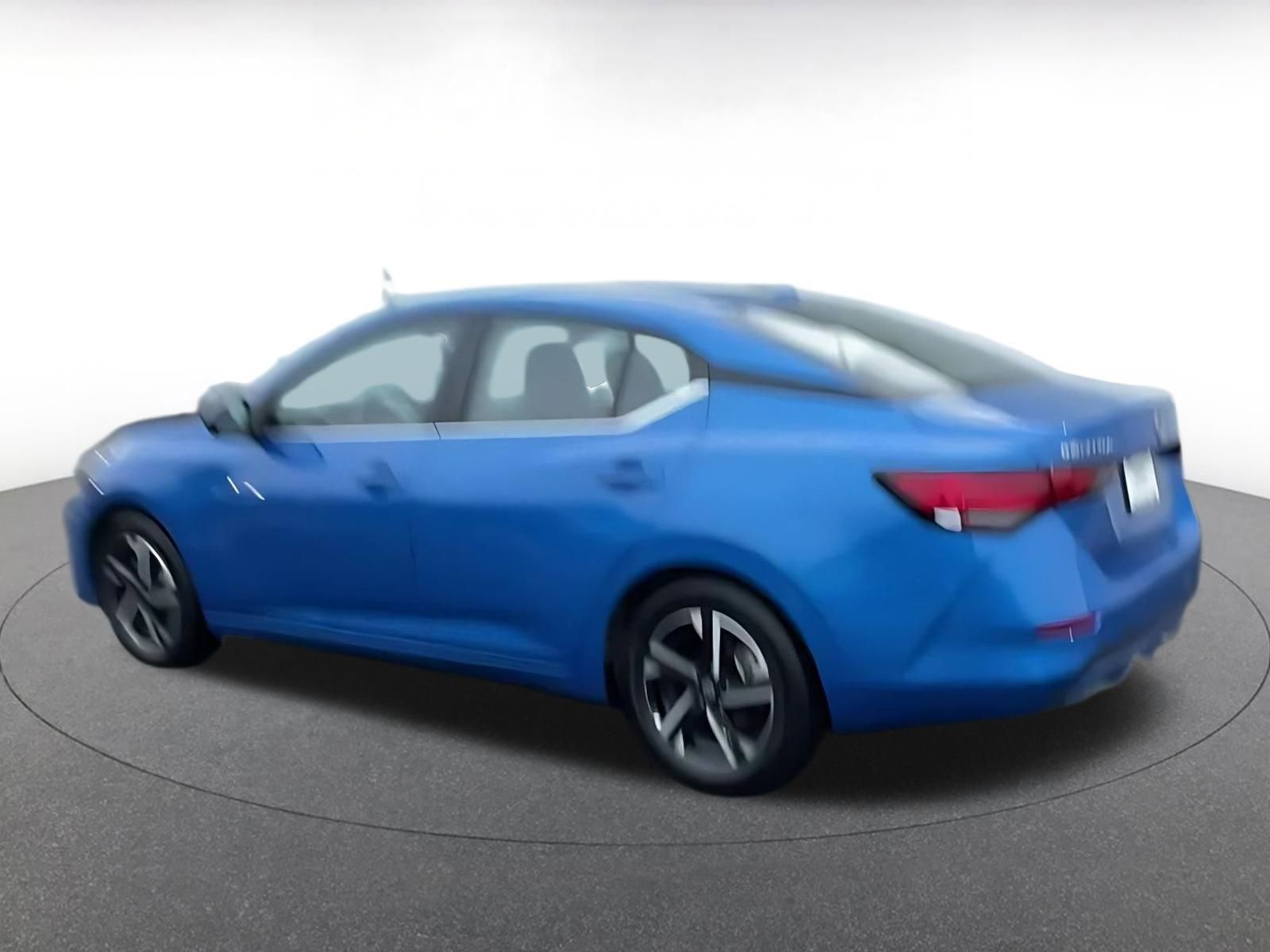 Used 2025 Nissan Sentra SV image 9