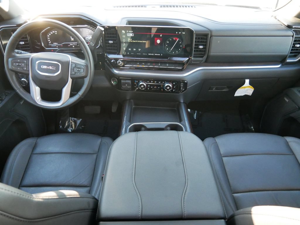 Used 2025 GMC Sierra 3500 SLT w/ SLT Premium Package AWD/4WD image 13