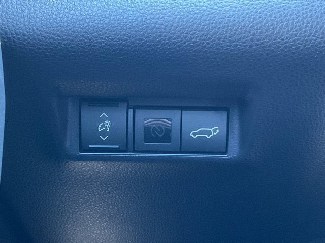 New 2026 Toyota RAV4 XSE AWD/4WD image 33