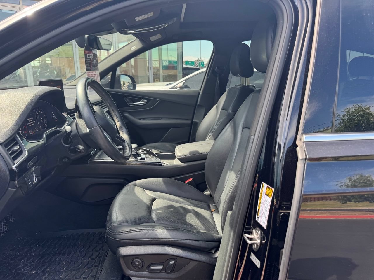 Used 2017 Audi Q7 3.0T Premium Plus w/ Premium Plus Package AWD/4WD image 9