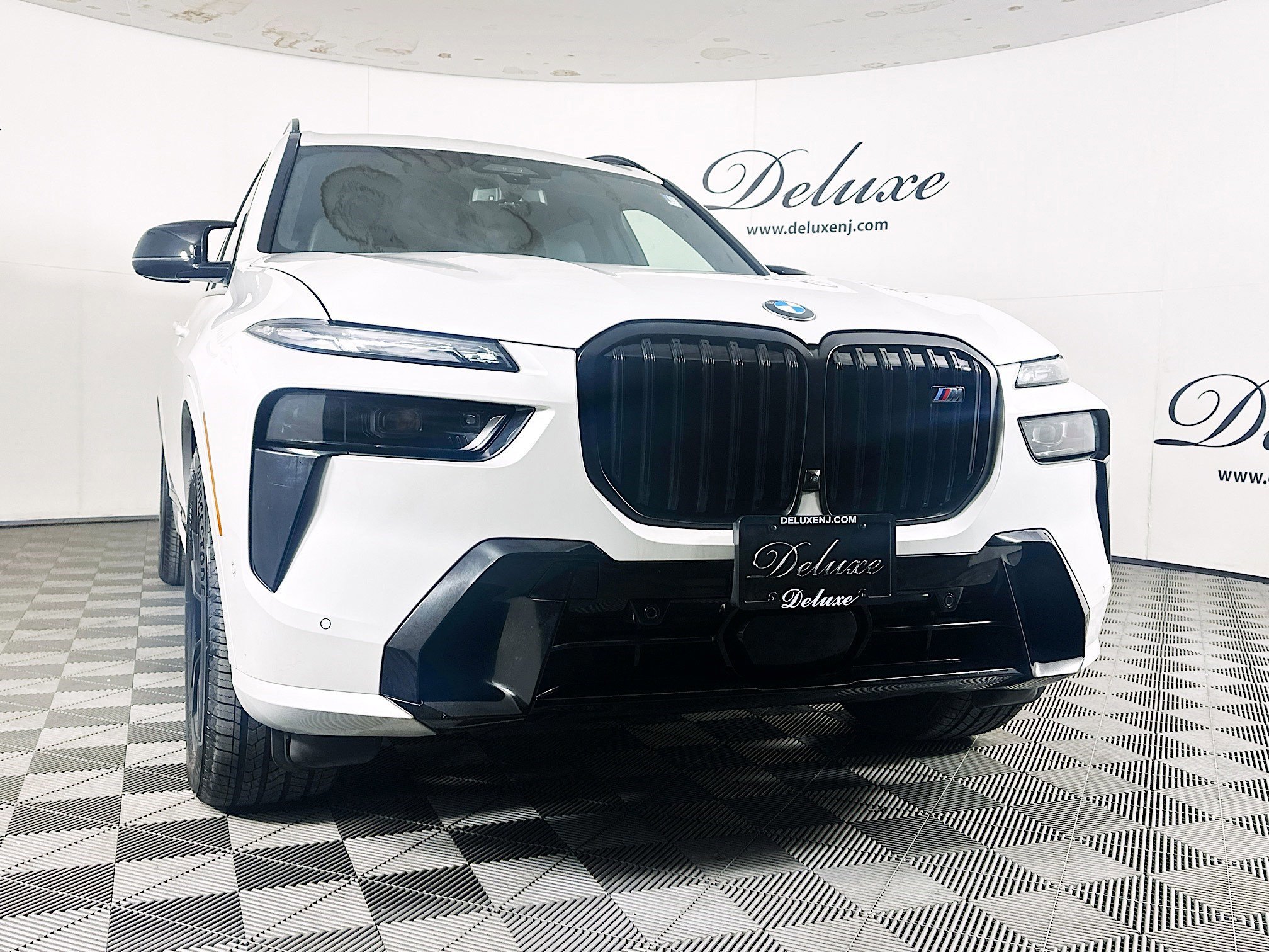 Used 2024 BMW X7 M60i w/ Executive Package AWD/4WD image 30