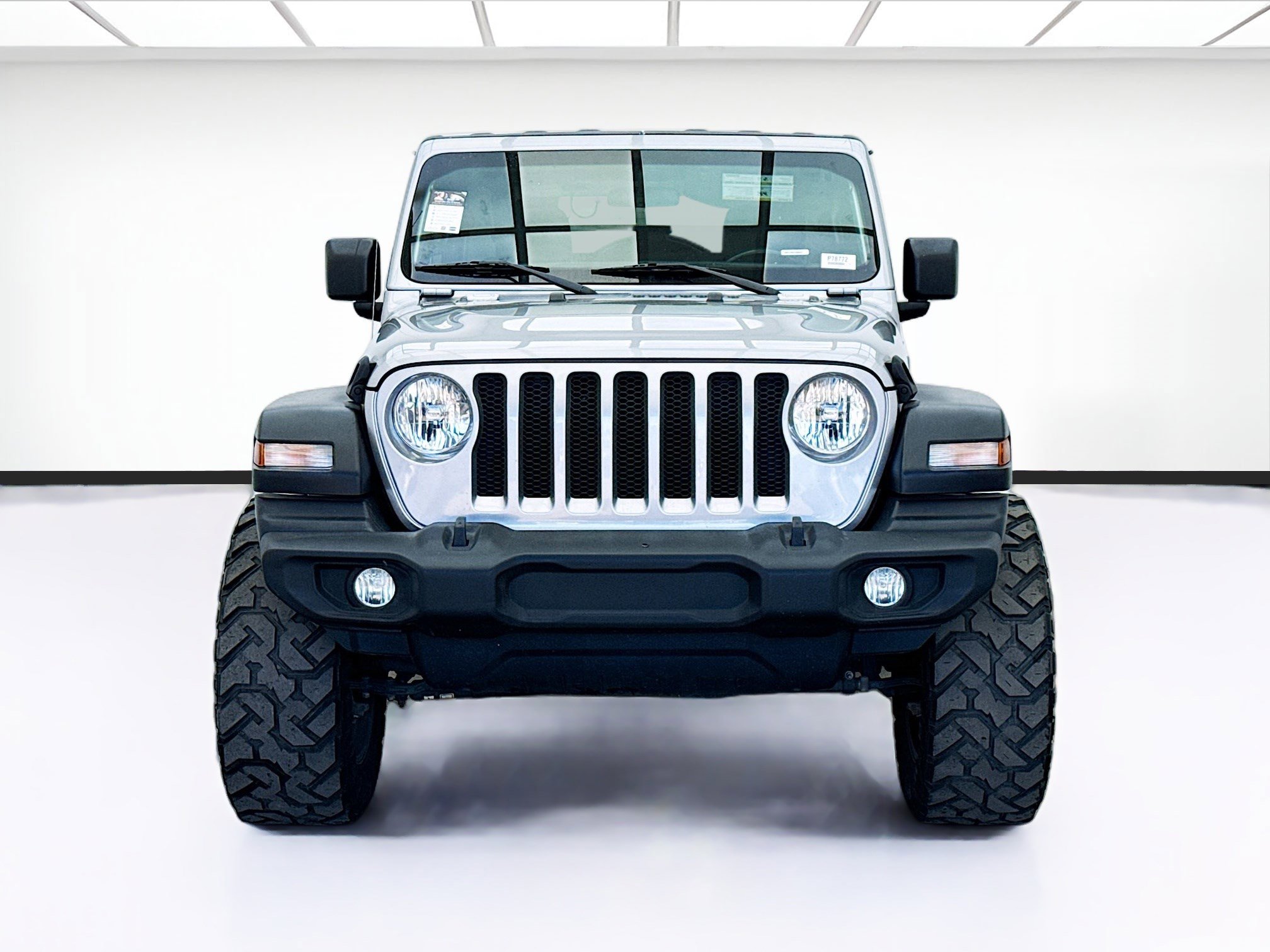 Used 2020 Jeep Wrangler Sport AWD/4WD image 2