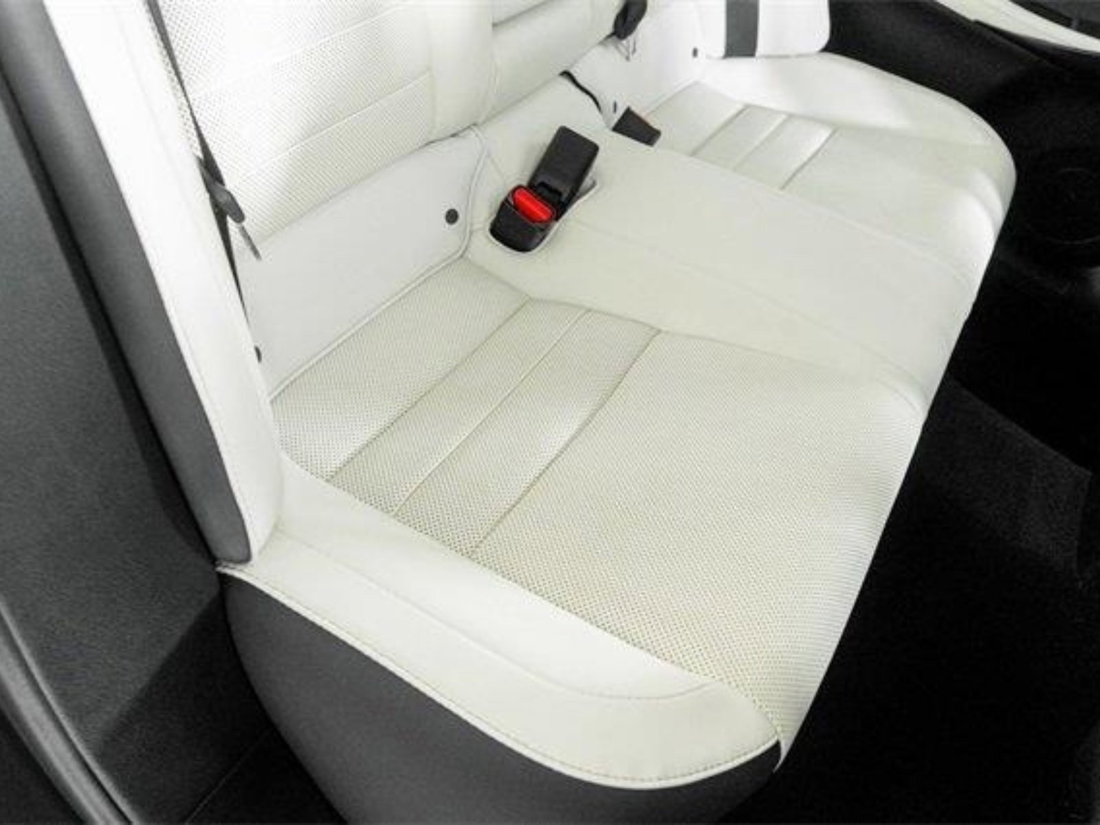 Used 2024 Lexus IS 500 w/ Accessory Package image 17