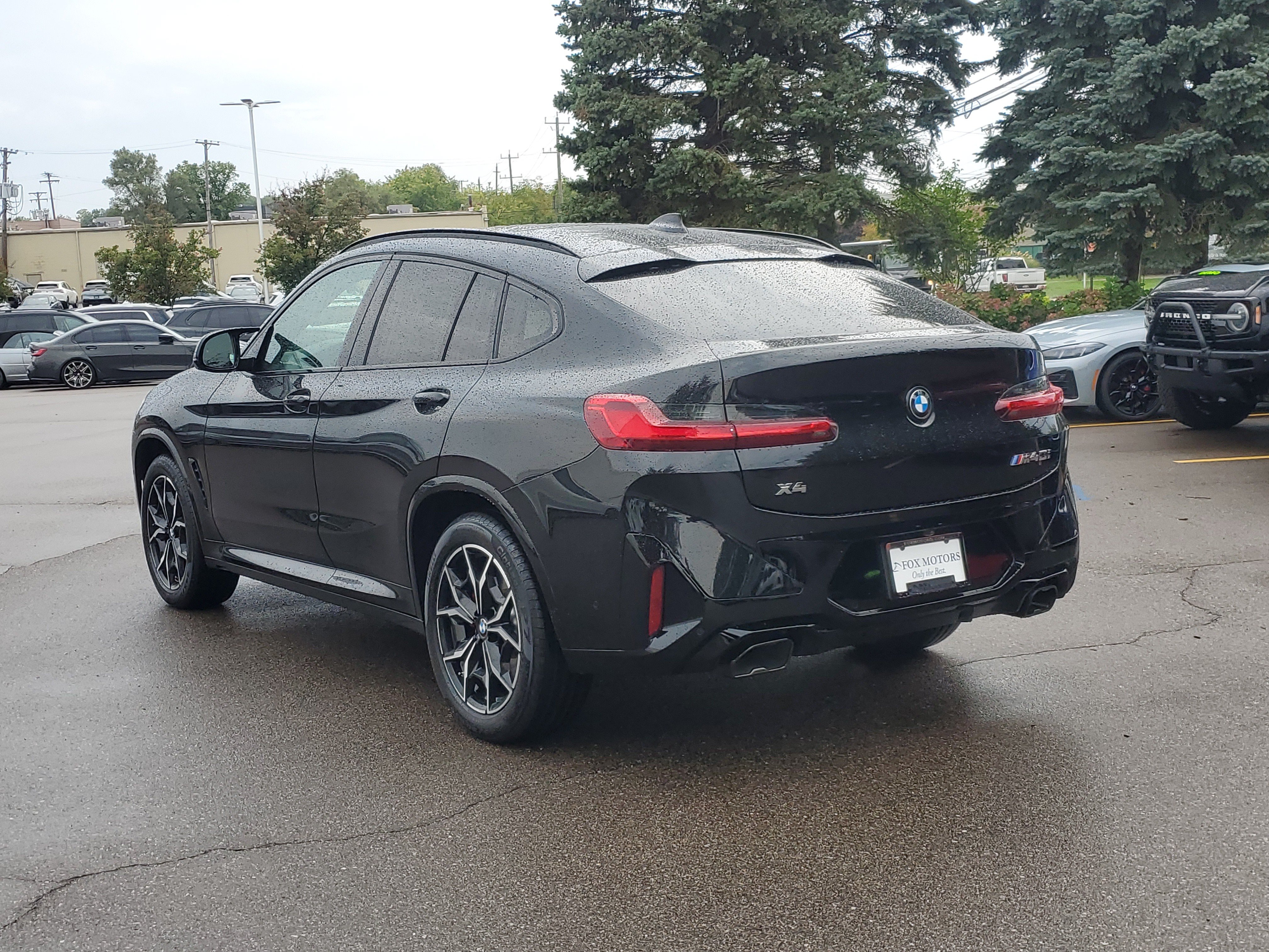 Certified 2025 BMW X4 M40i w/ Premium Package AWD/4WD image 3