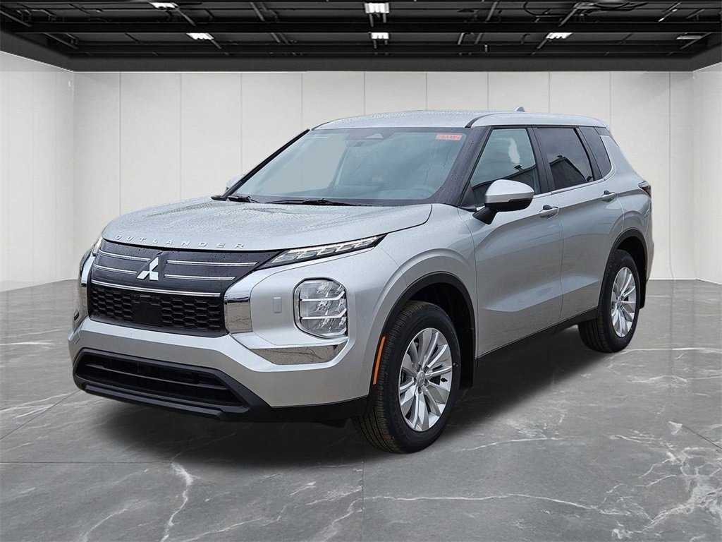 New 2025 Mitsubishi Outlander ES