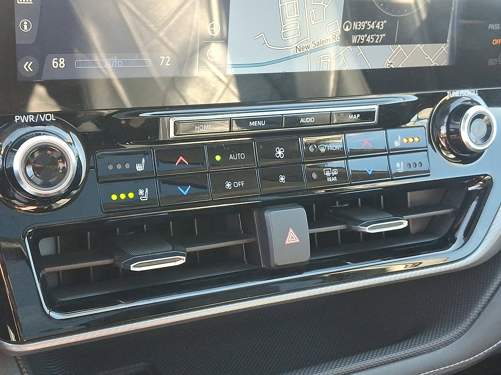 Certified 2021 Toyota Highlander Platinum image 17