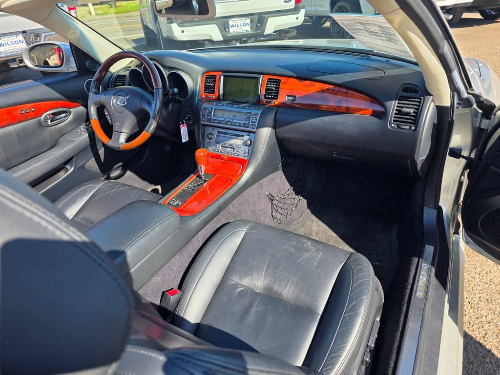 Used 2003 Lexus SC 430 Convertible RWD image 25