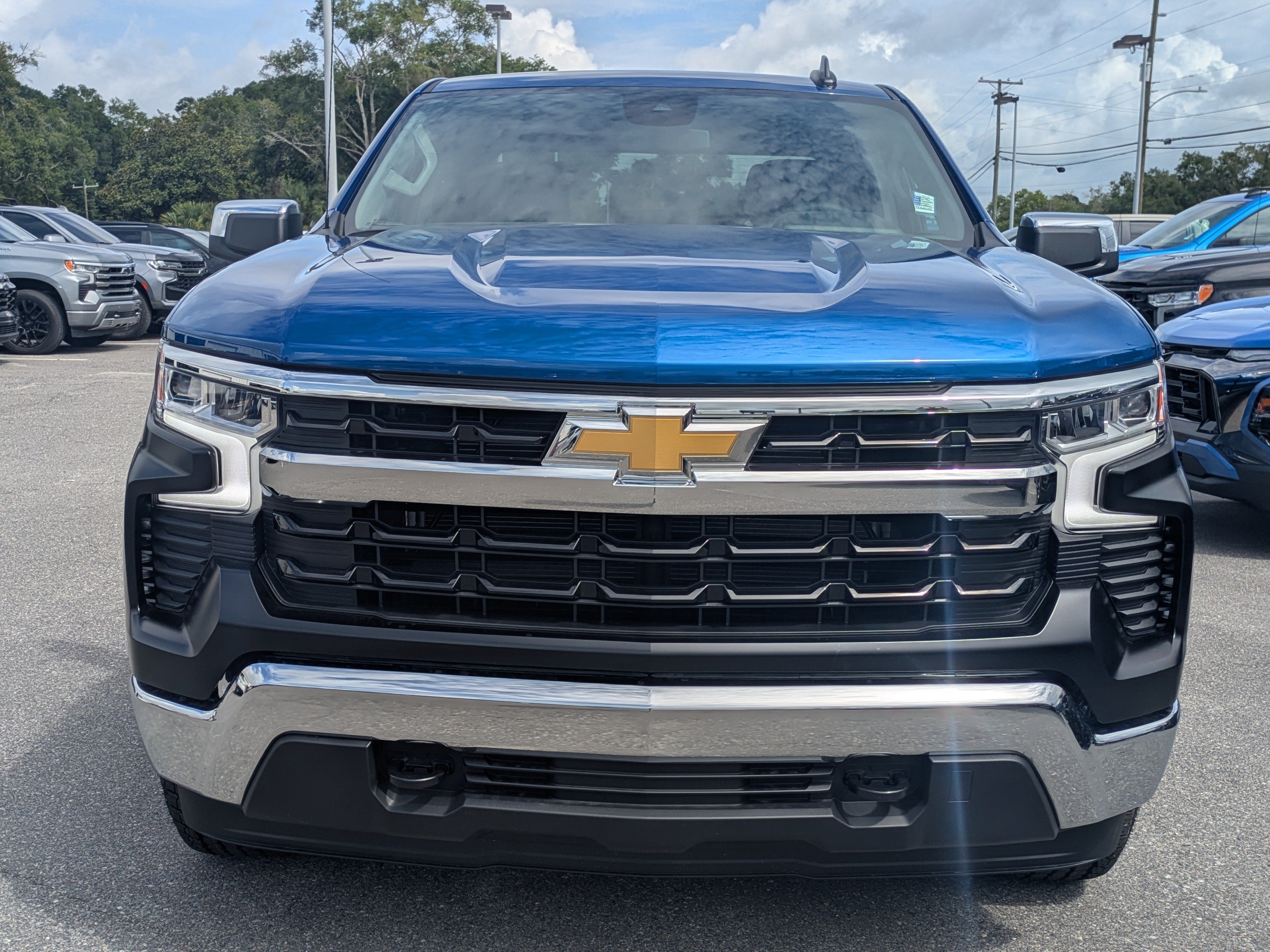 New 2026 Chevrolet Silverado 1500 LT w/ Z71 Off-Road Package AWD/4WD image 9