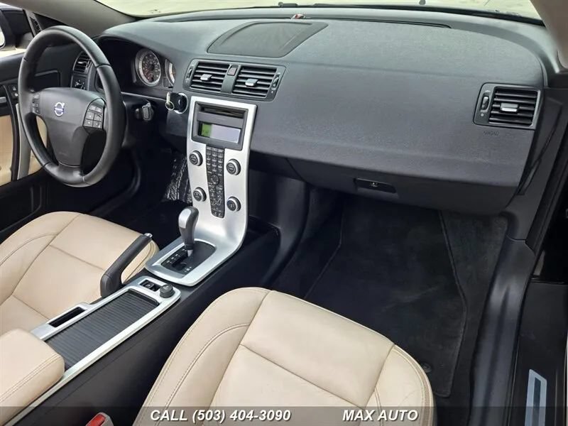 Used 2013 Volvo C70 T5 FWD image 3