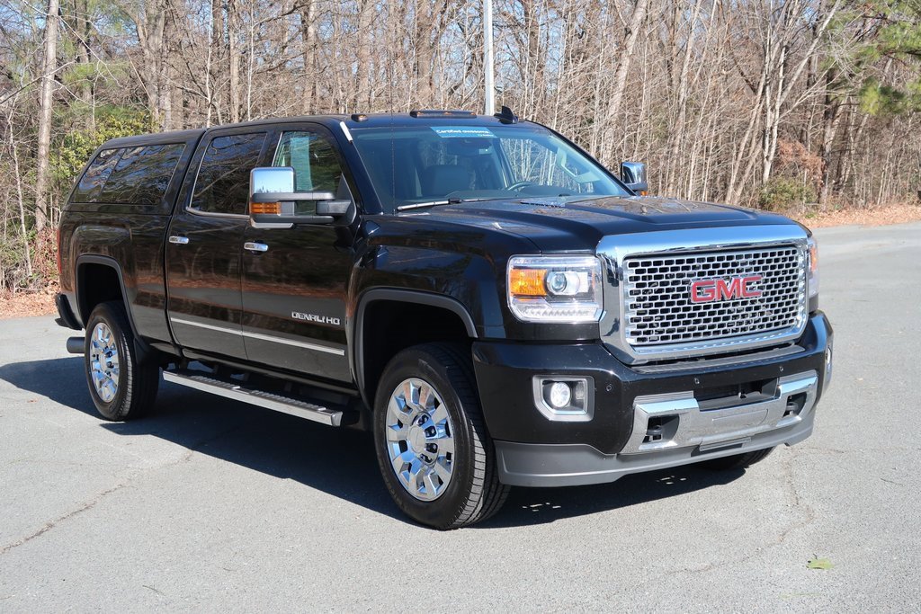 Certified 2016 GMC Sierra 2500 Denali w/ Duramax Plus Package image 3