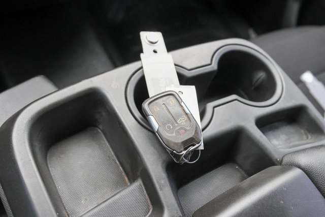 Used 2020 Chevrolet Silverado 2500 LT w/ Convenience Package image 19