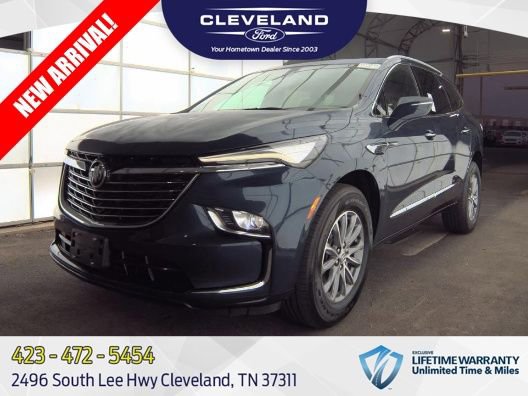 Used 2023 Buick Enclave Essence AWD/4WD image 1