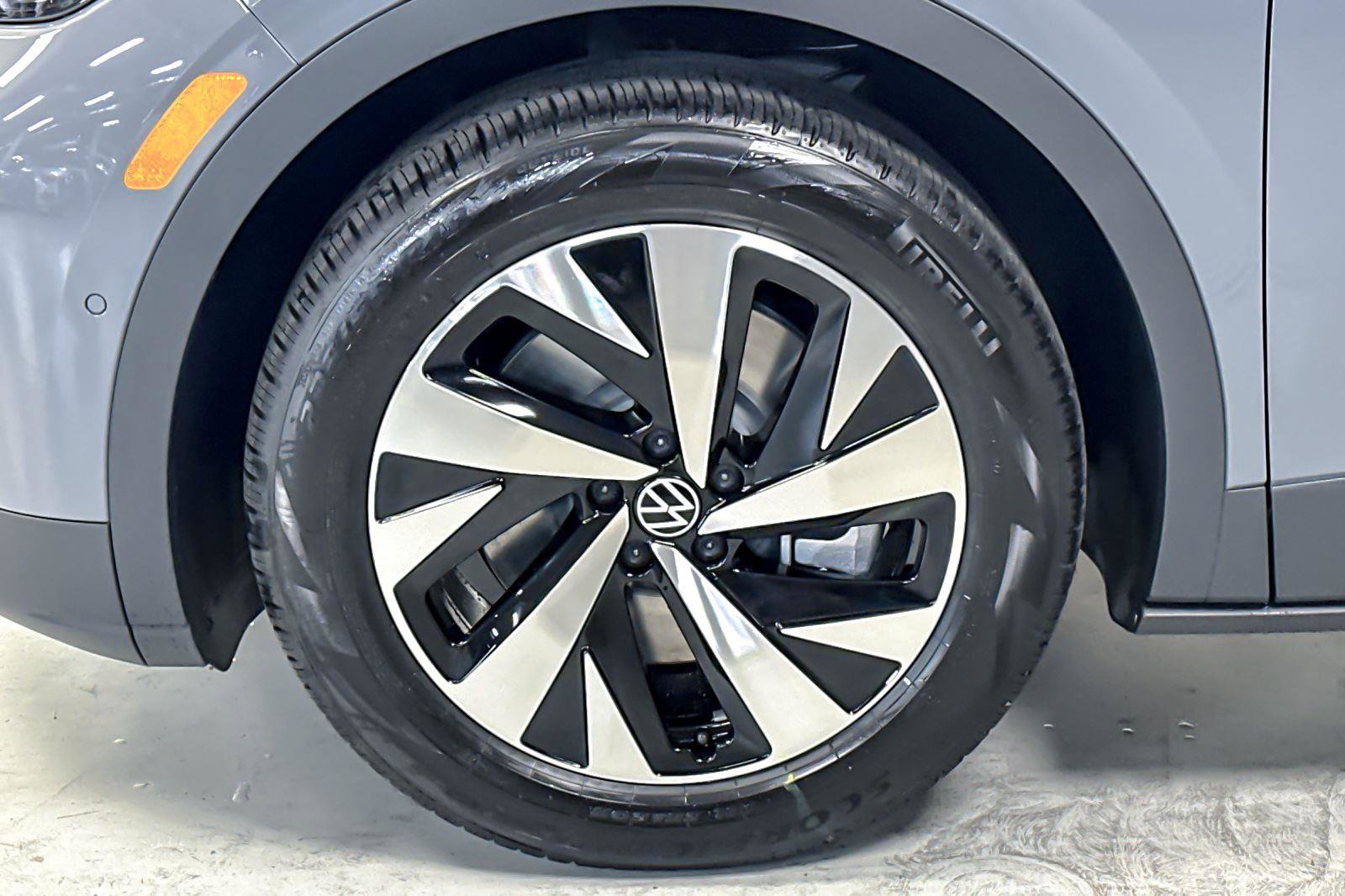 New 2025 Volkswagen ID.4 Pro image 25