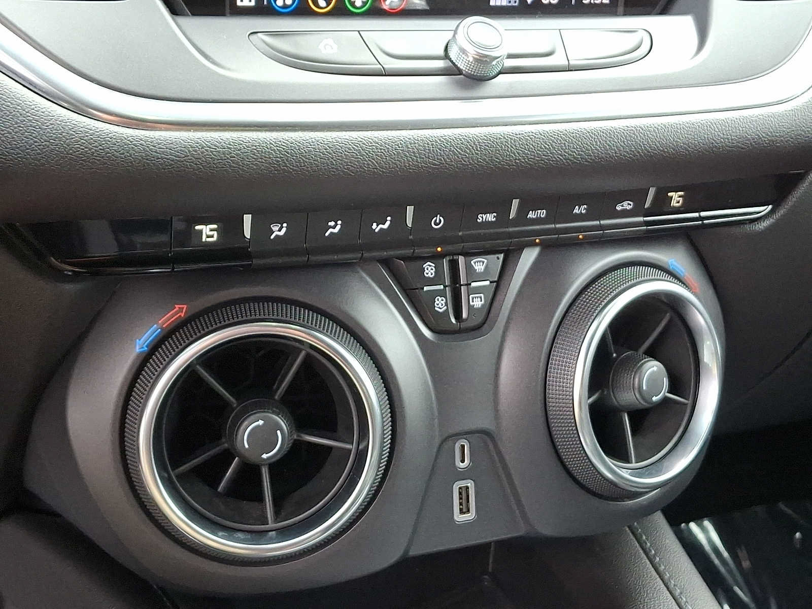 Used 2021 Chevrolet Blazer LT AWD/4WD image 15