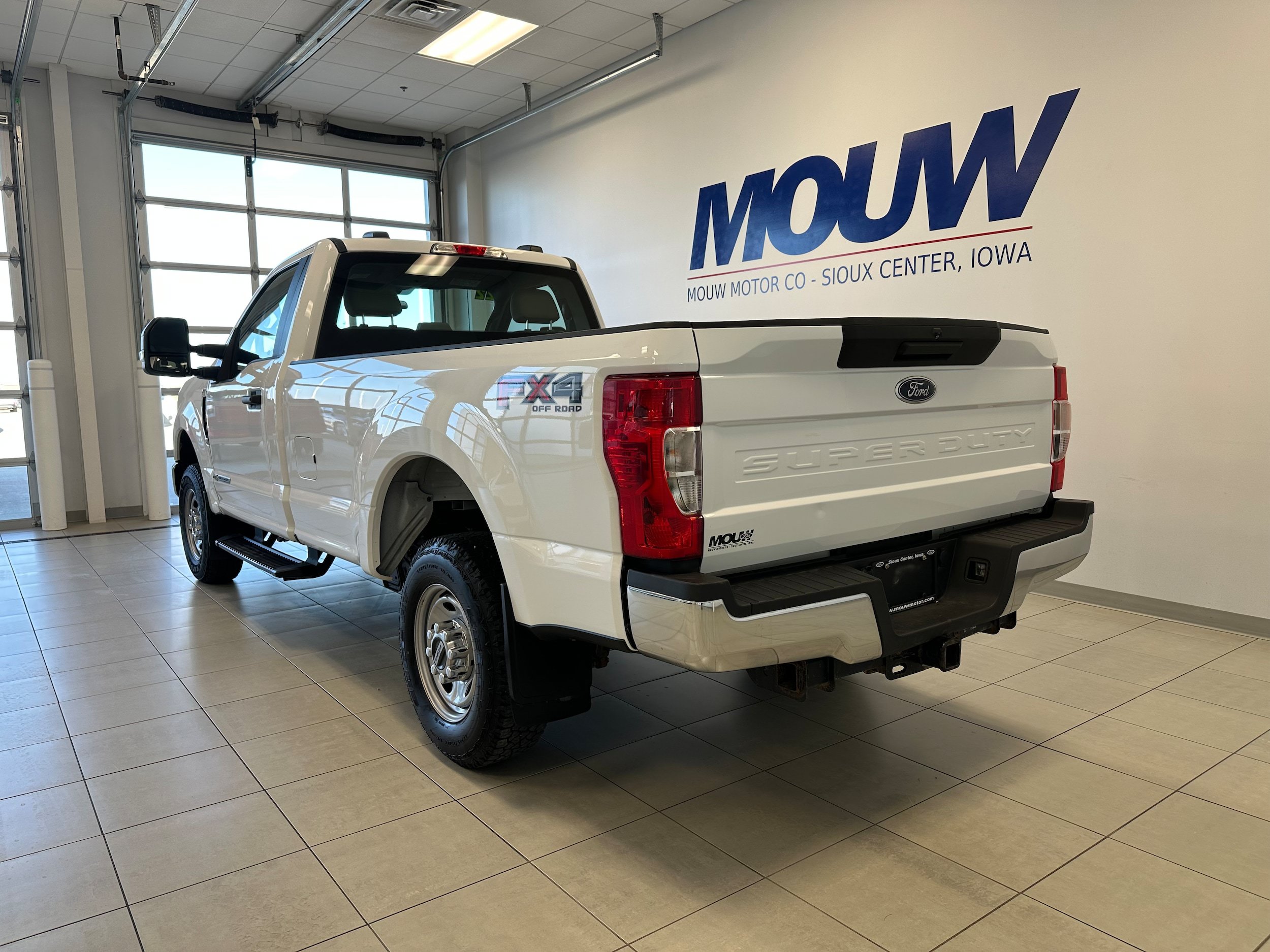 Used 2022 Ford F250 XL w/ Power Equipment Group AWD/4WD image 6