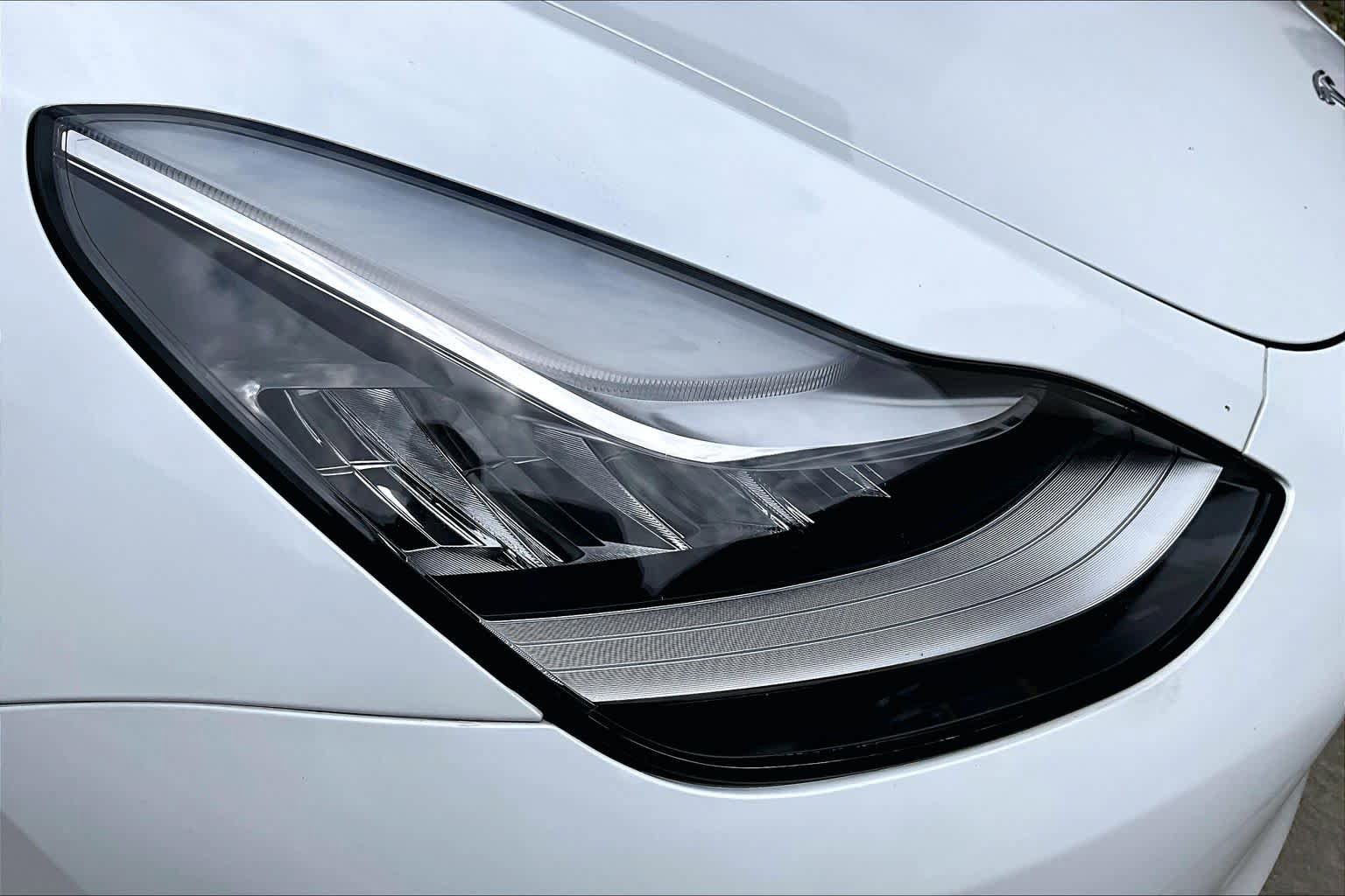 Used 2021 Tesla Model Y Long Range AWD/4WD image 26