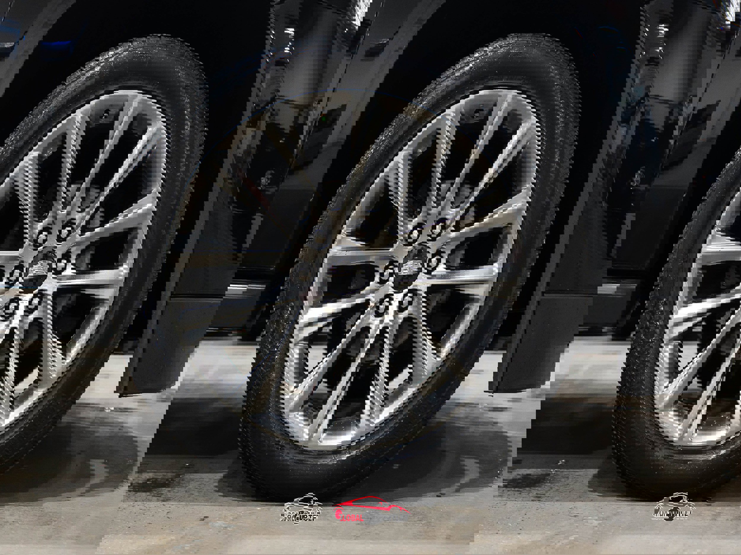 Used 2020 Cadillac Escalade ESV Premium Luxury w/ Escalade Sport Edition image 9