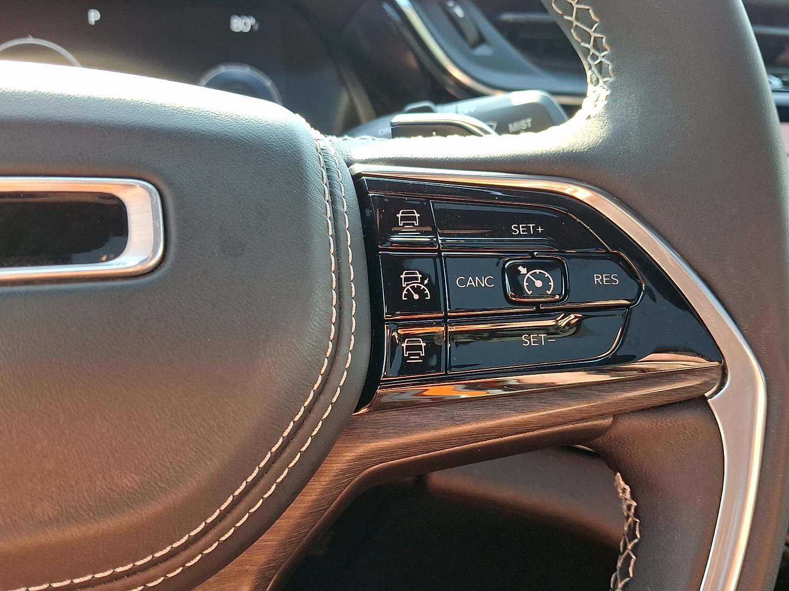 Certified 2023 Jeep Grand Cherokee L Overland AWD/4WD image 25