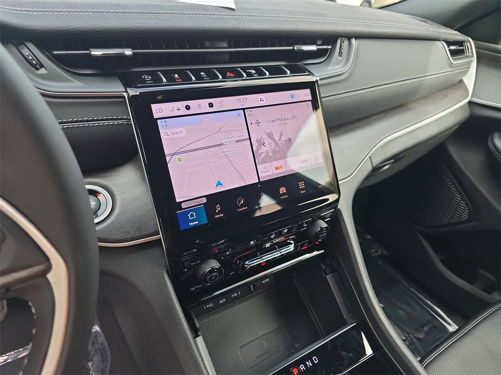 New 2025 Jeep Grand Cherokee Limited w/ Luxury Tech Group II image 20