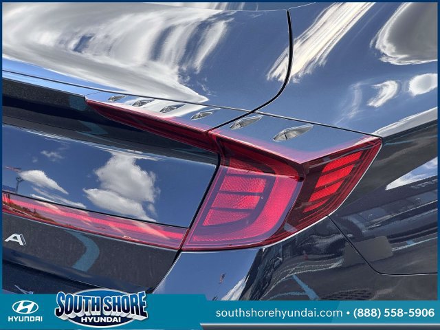 Certified 2023 Hyundai Sonata SEL w/ Preferred Accessory Package FWD image 9