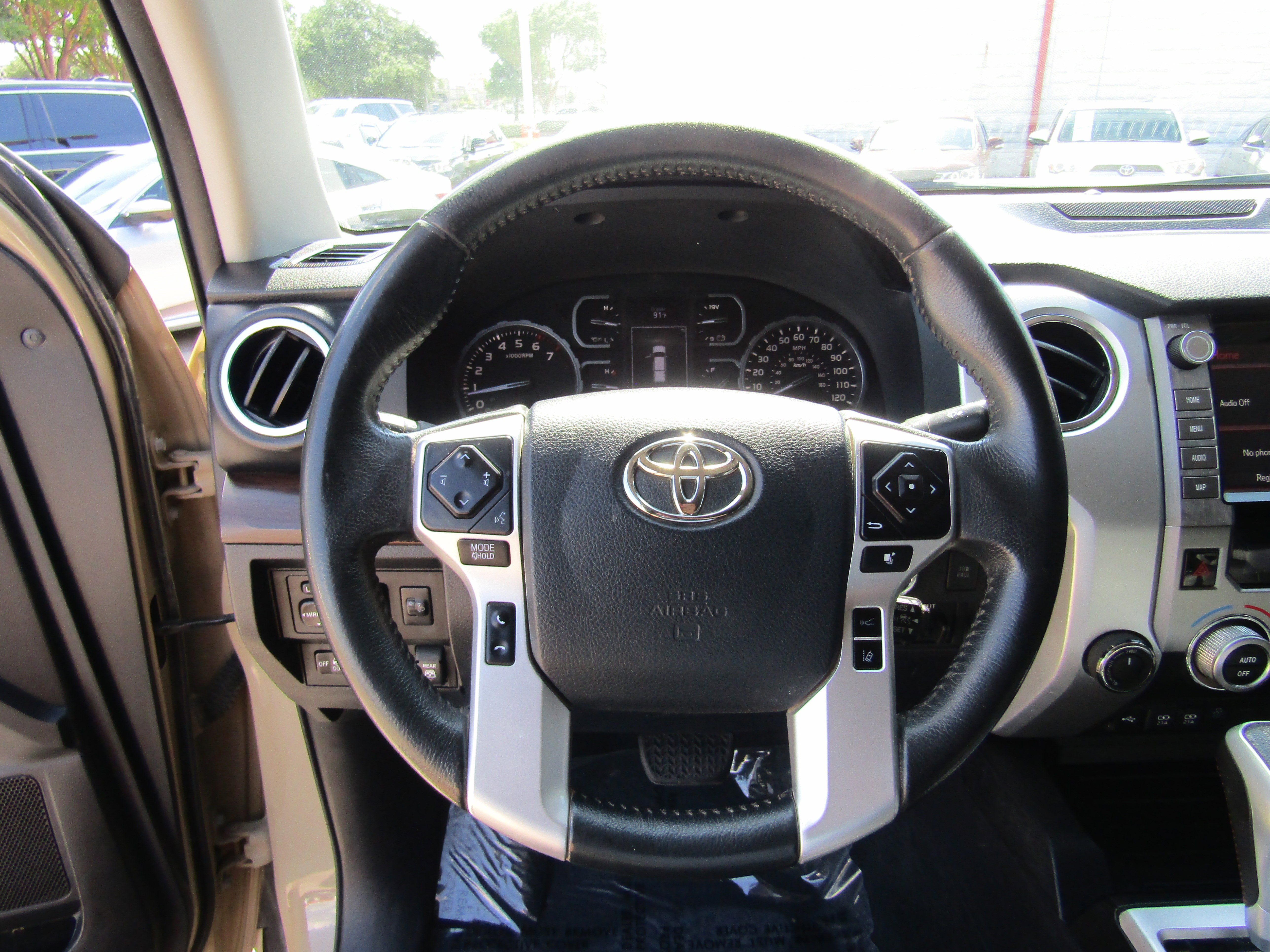 Used 2020 Toyota Tundra Limited image 13