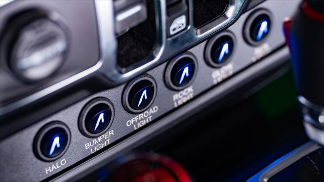 Used 2026 Jeep Gladiator Sport AWD/4WD image 12