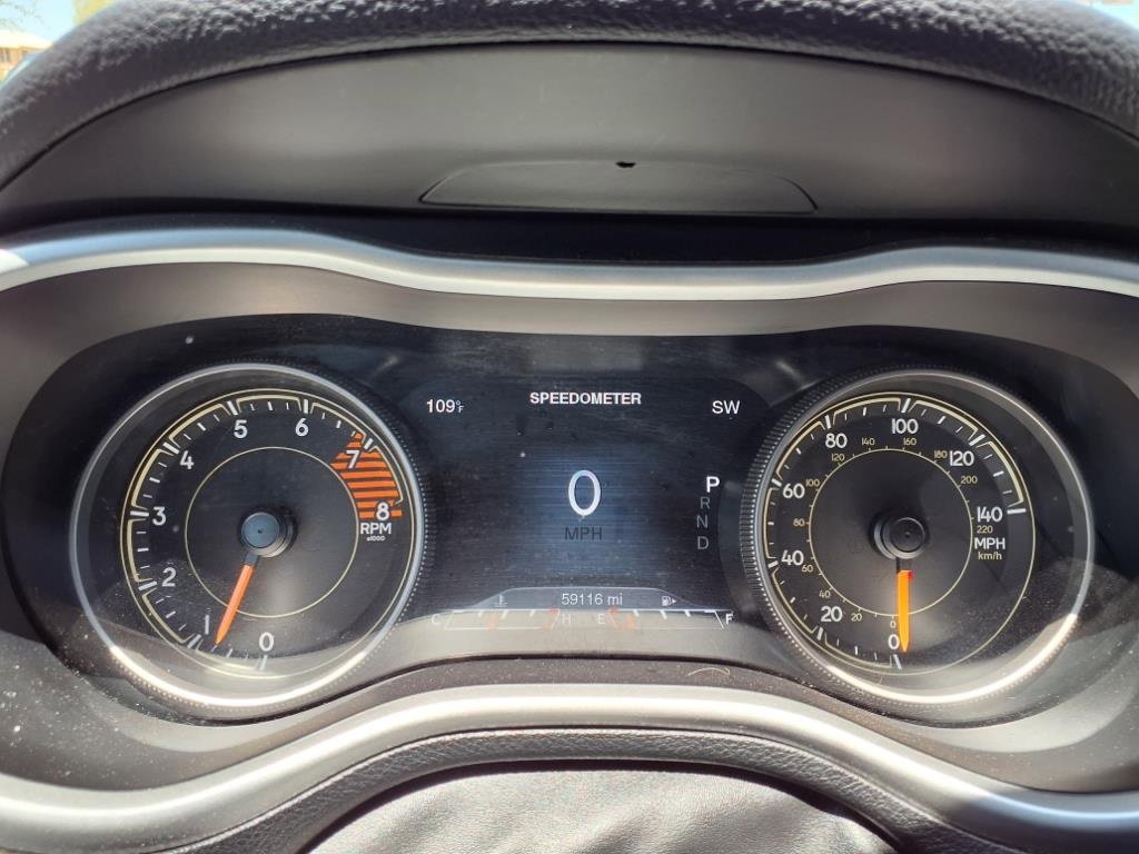 Used 2017 Jeep Cherokee Trailhawk w/ Trailer Tow Group image 9