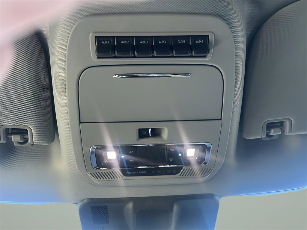 New 2026 Ford F350 Lariat image 29