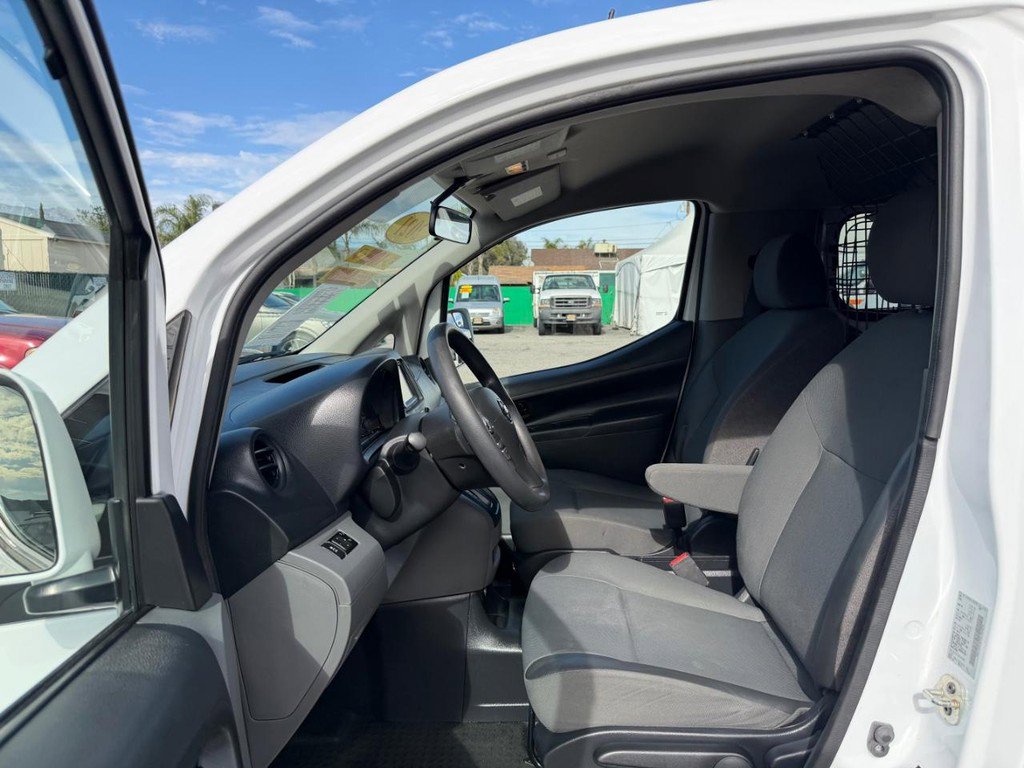 Used 2021 Nissan NV200 SV w/ Sliding Door Glass Package image 26