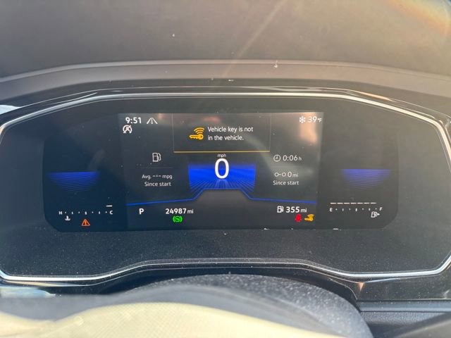 Used 2023 Volkswagen Jetta SE image 24