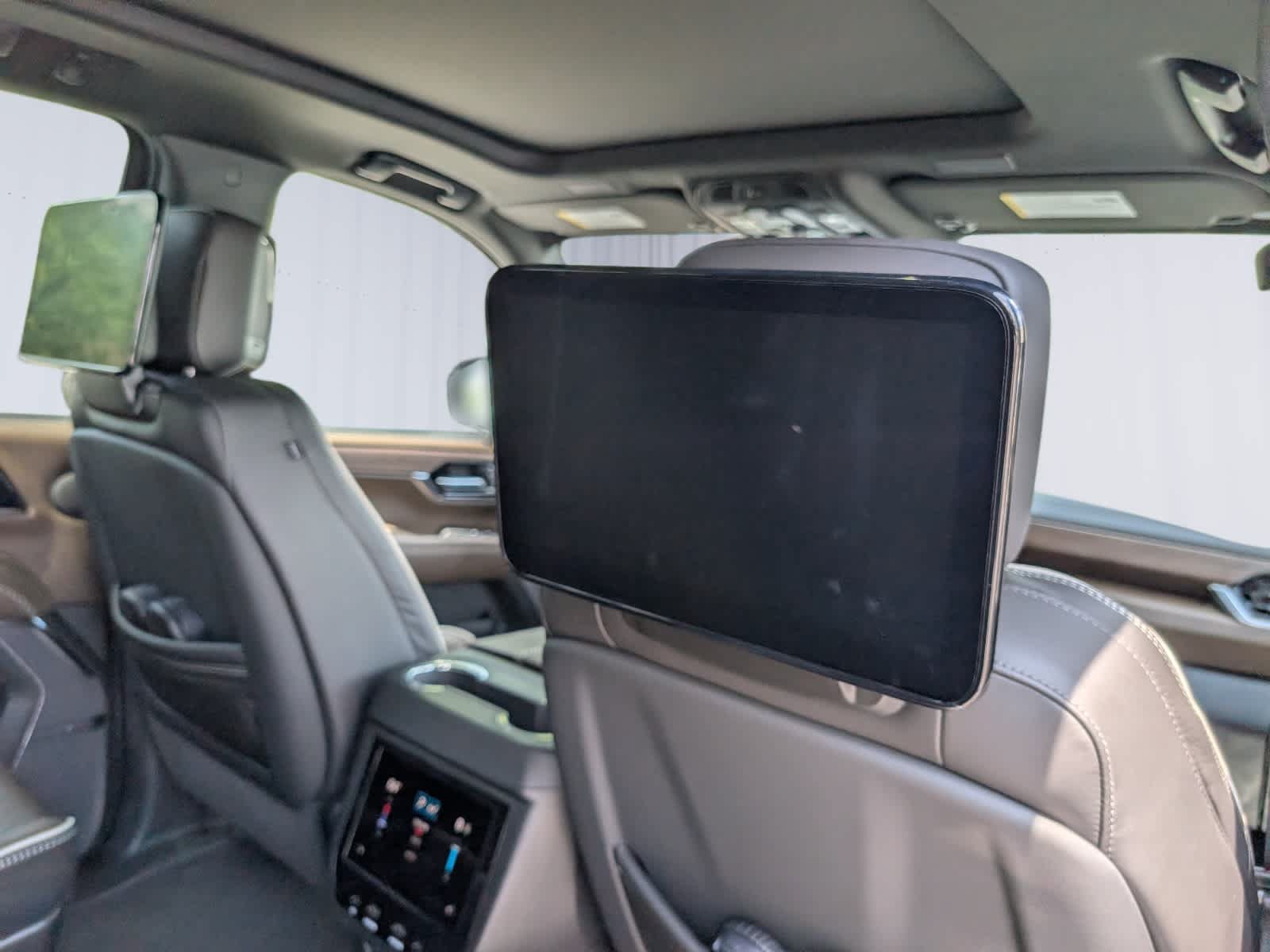 Certified 2026 GMC Yukon XL Denali Ultimate AWD/4WD image 13