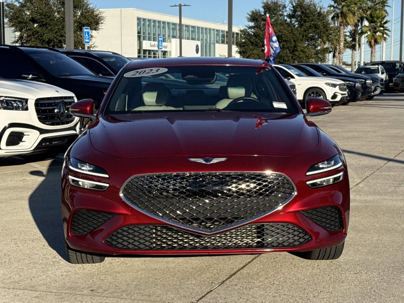 Used 2023 Genesis G70 2.0T image 2