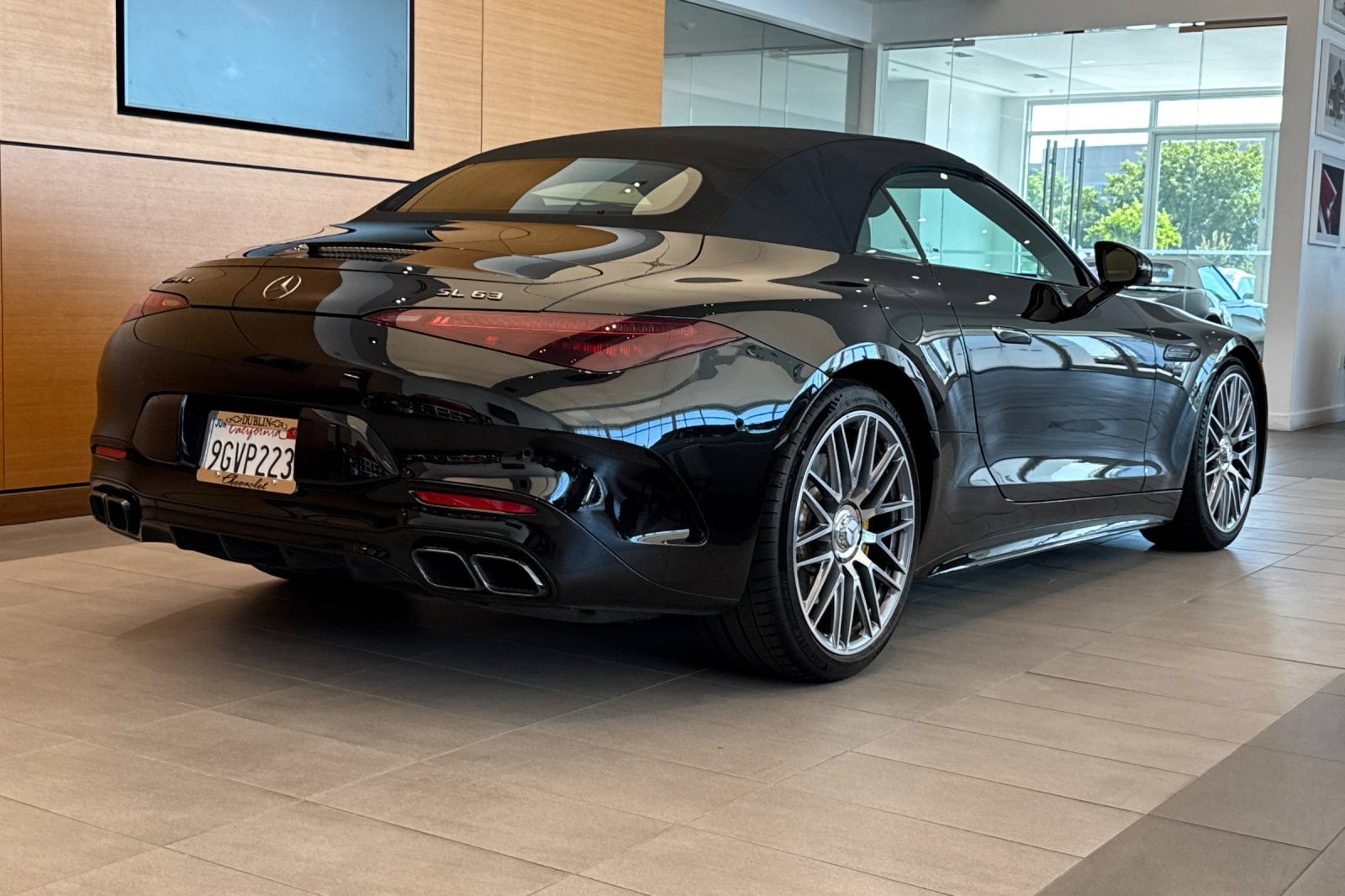 Used 2022 Mercedes-Benz SL 63 AMG 4MATIC image 3