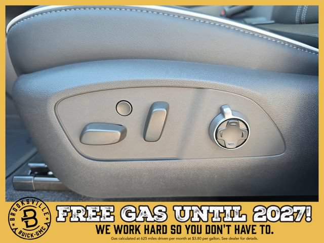 New 2027 Buick Enclave Avenir w/ LPO, Floor Liner Package FWD image 19