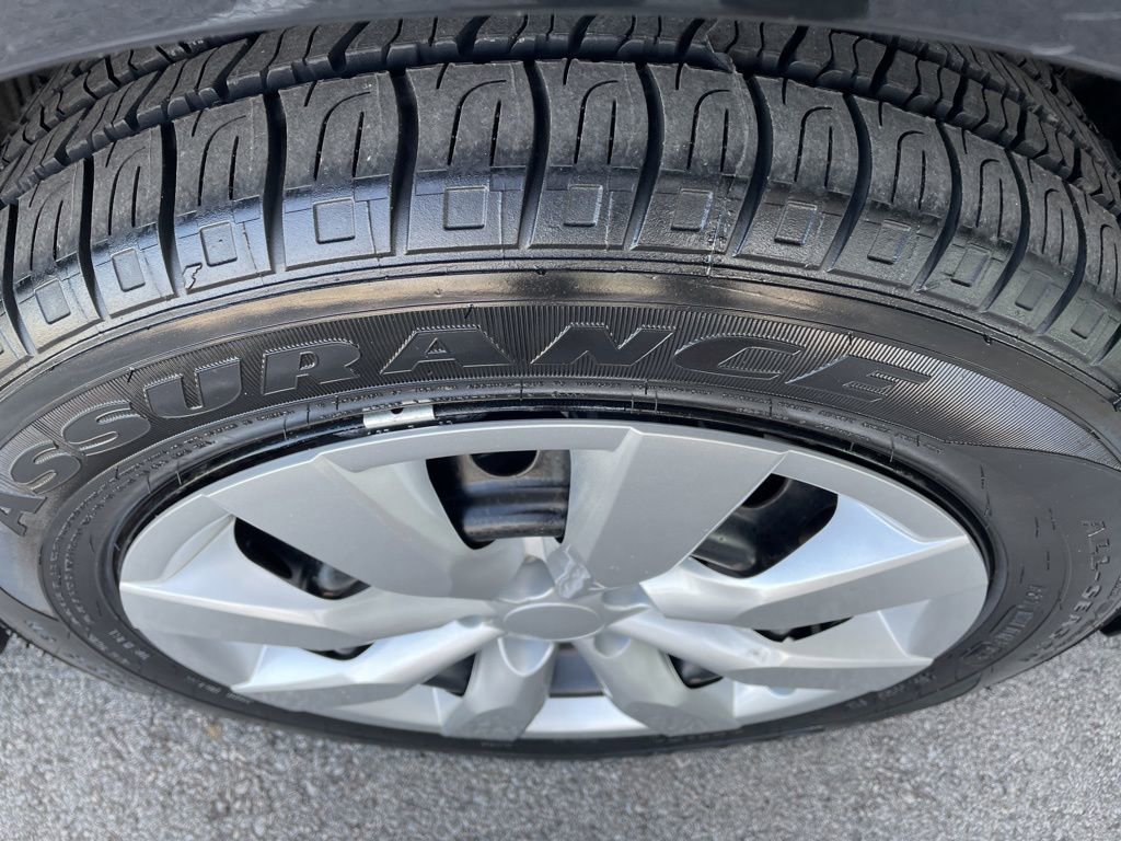 Used 2019 Toyota Corolla LE FWD image 26